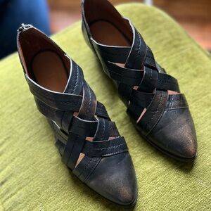 Frye Women’s Ray Burnished Leather